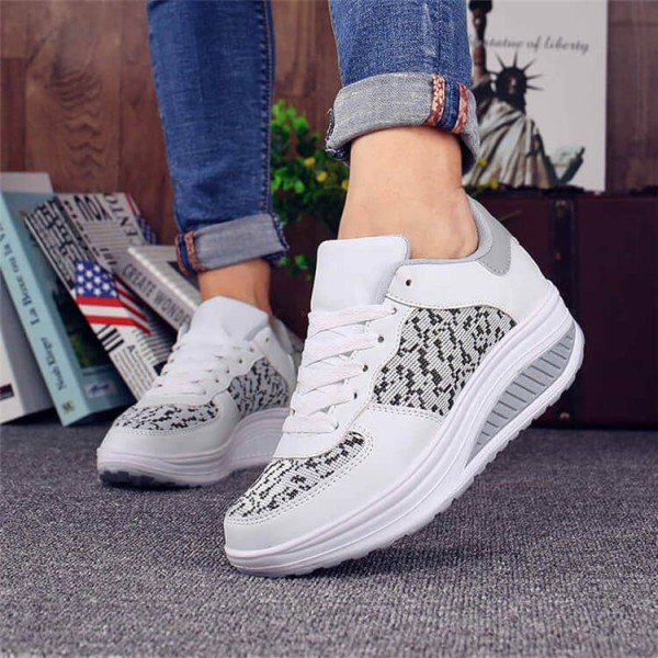 Size:4.5-10 Women Casual Plus Size Lace-Up Shoes