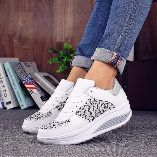 Size:4.5-10 Women Casual Plus Size Lace-Up Shoes