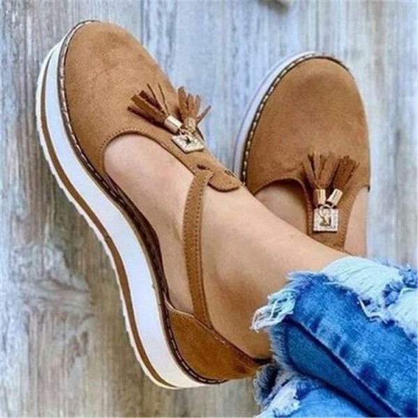 Size:4.5-11 Women Plus Size Solid Color Tassel Decoration Thick-soled Loafers