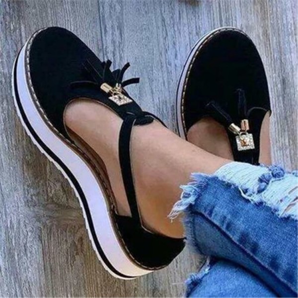 Size:4.5-11 Women Plus Size Solid Color Tassel Decoration Thick-soled Loafers