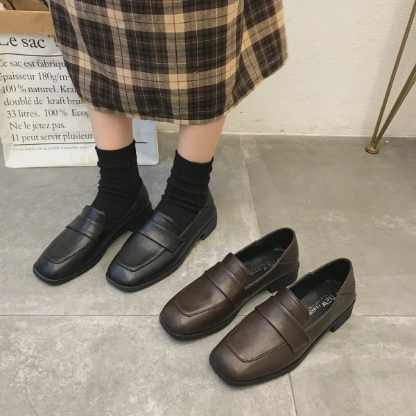 Women Vintage British Style PU Square Toe Solid Color Fashion PU Loafers