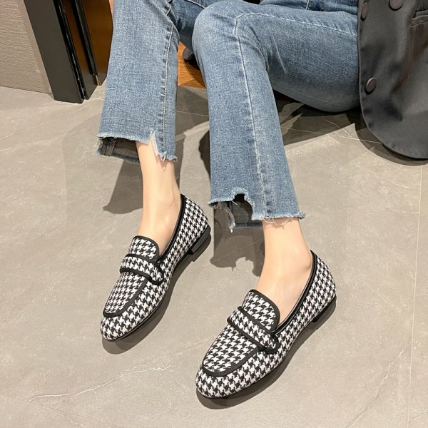 Women Vintage Casual Houndstooth Pattern Suede Loafers