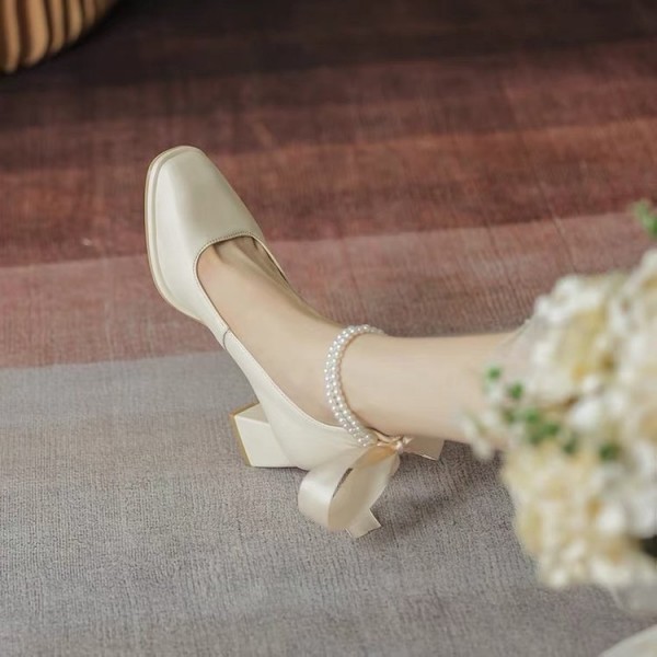 Women Fashion Solid Color Pearl Bow Thick Heel Small Leather Shoes Pumps Work Shoes