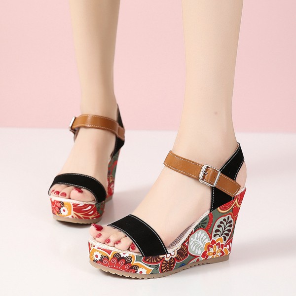 Women Fashion Plus Size Ethnic Style Thick-Soled Wedge Heel Platform Floral Printed Sandals