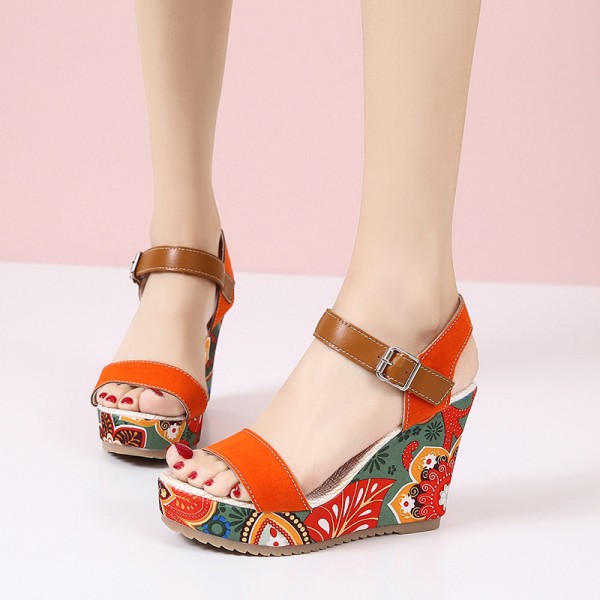 Women Fashion Plus Size Ethnic Style Thick-Soled Wedge Heel Platform Floral Printed Sandals