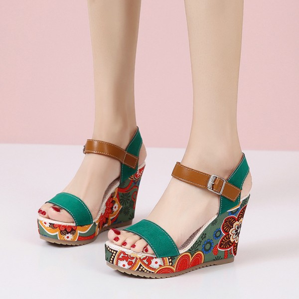 Women Fashion Plus Size Ethnic Style Thick-Soled Wedge Heel Platform Floral Printed Sandals