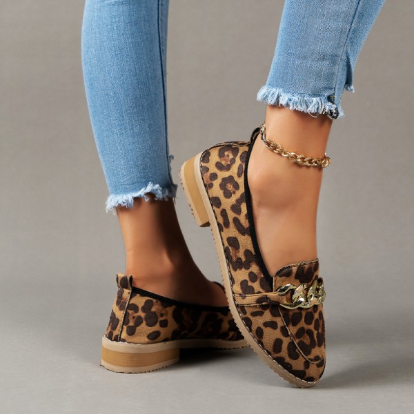 Women Fashion Casual Plus Size Leopard Metal Chain Loafers