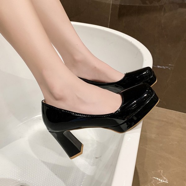 Women Fashion Plus Size Platform Chunky Heel Pumps