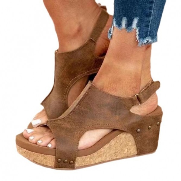 Women Fashion Plus Size Platform Wedge Heel Studded Open Toe Sandals