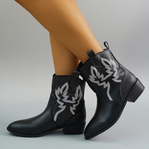Women Fashion Plus Size Embroidery Pointy Toe Short Boots
